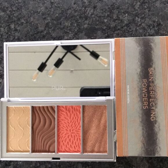 PUR 4 in 1 Skin Perfecting Powders Face Palette medium tan bronze blush highlite - Picture 3 of 3